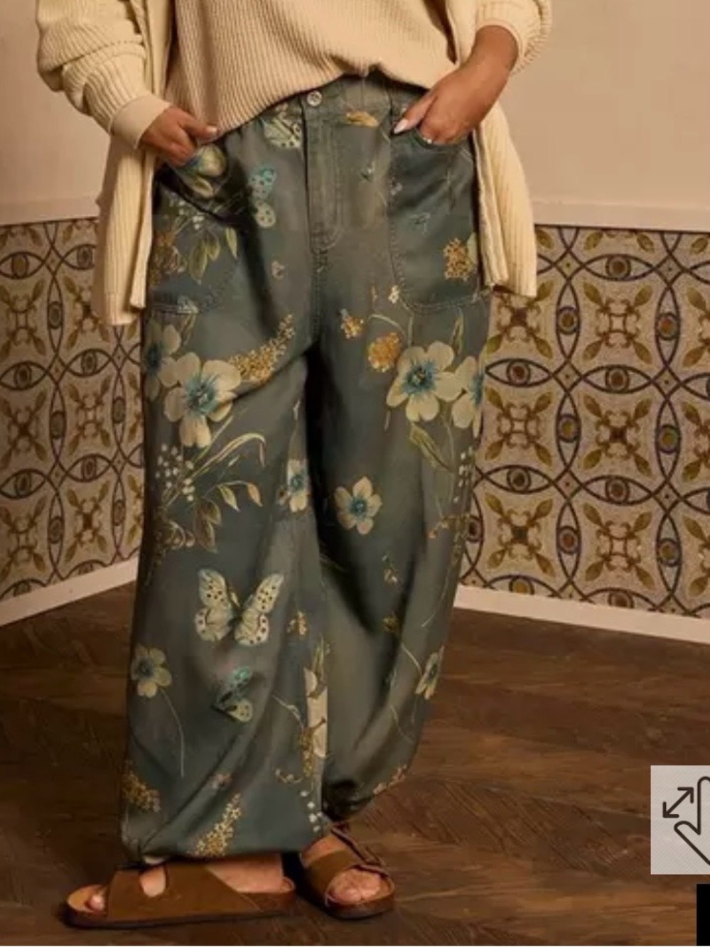 torrid Sage Green Floral & Butterfly Wide-Leg Satin Pants